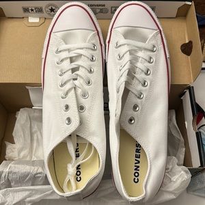 White chuck Taylor converse